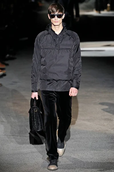 Look 5